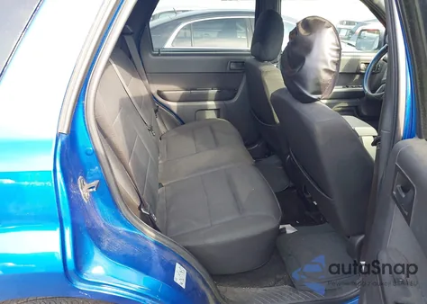 2011 Ford Escape Xlt z USA, uszkodzony, nr VIN 1FMCU9D79BKC52426